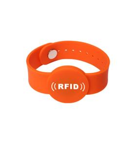 Силиконовый браслет с защитой от несанкционированного доступа RFID
