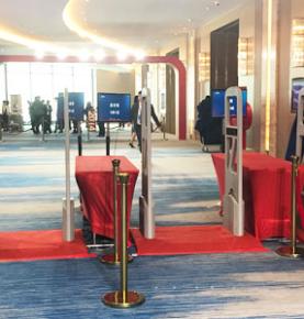 Решение RFID для управления персоналом выставки