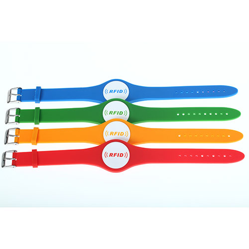 Индивидуальный браслет из мягкого резинового ПВХ <a href=https://rfid-life.com/RFID-Wristband.html target='_blank'>RFID-браслет</a>а 3