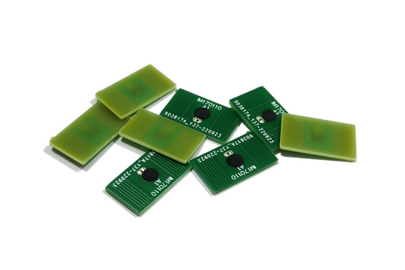 11*17MM UHF RFID tag PCB anti-metal tag asset management high thermalresistant R6P chip 4